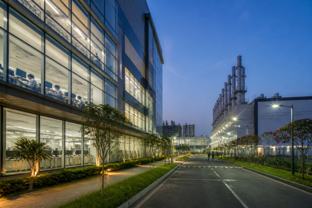 India semiconductor strategy visual showing a chip design and advanced packaging hub in an Indian city