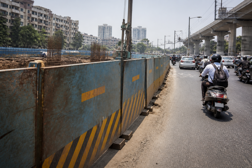 Mumbai Metro construction barricades along LBS Road in Vikhroli