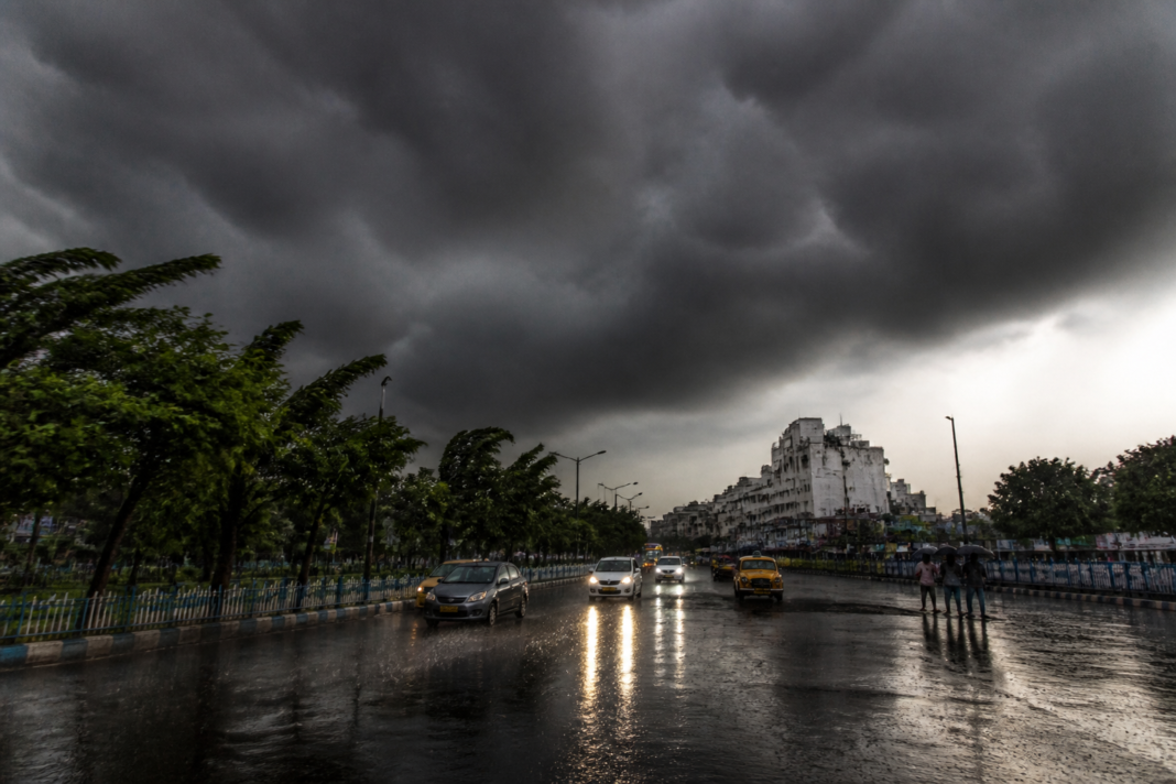 Deep depression Bengal bringing dark rain clouds over Kolkata and South Bengal