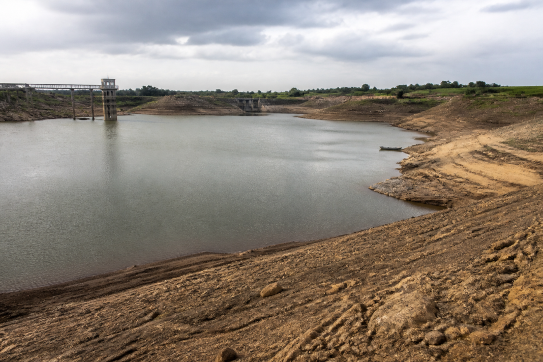 Cauvery water dispute shown through a Karnataka reservoir with low inflows during drought