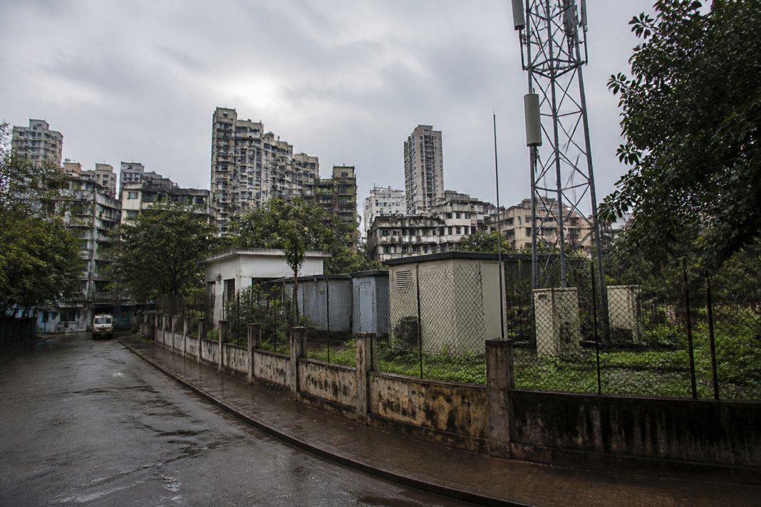 Bhayander land compensation dispute involving MTNL and Bombay High Court proceedings