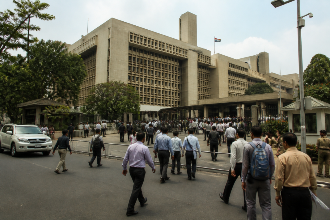 Maharashtra Mantralaya building in Mumbai linked to a deputation staffing order