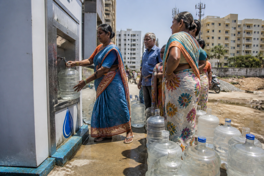 Perungudi water ATM providing drinking water cans to Chennai residents