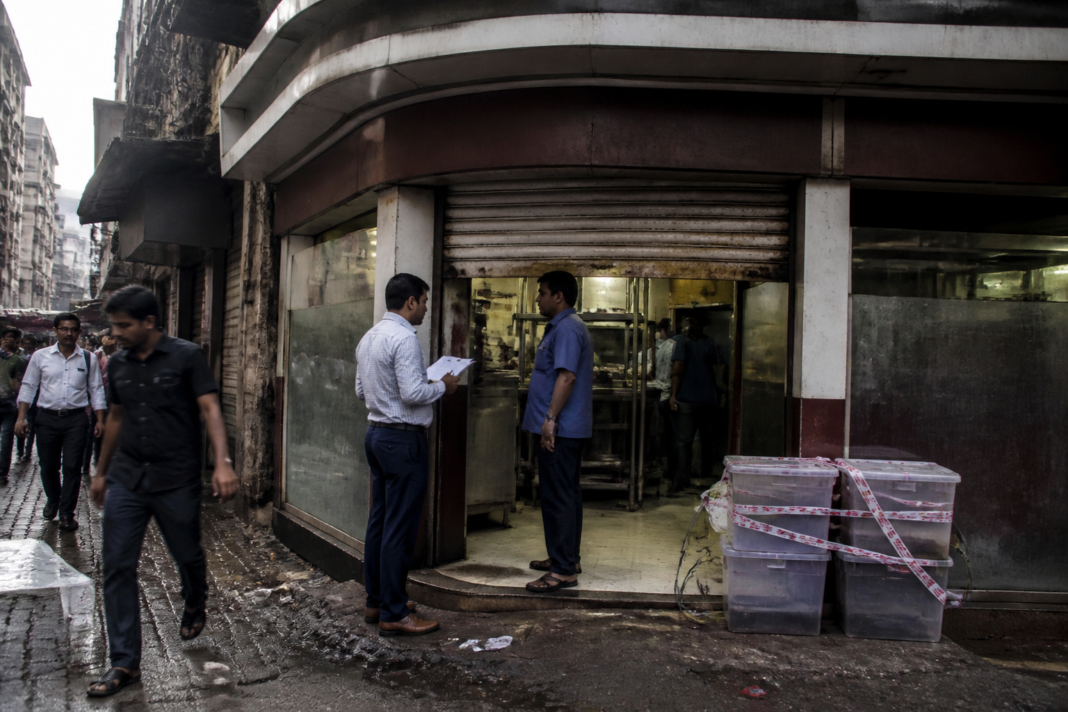 Mumbai FDA inspection action at a closed restaurant in Kalbadevi