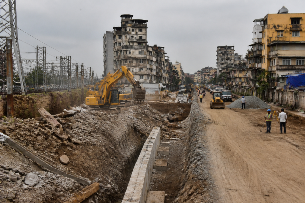 Thakurli flyover route cleared after demolition of 86 structures near Thakurli East station