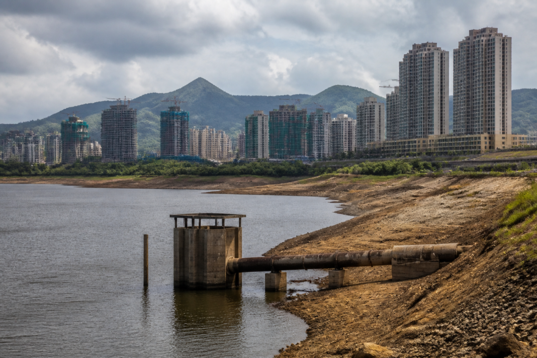 Navi Mumbai water supply infrastructure linked to the Morbe Dam amid a dry-season water concern