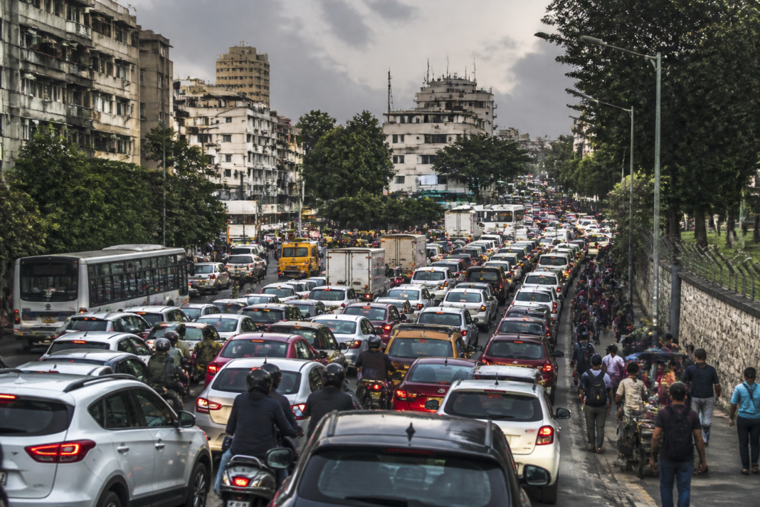 Pashan Circle traffic congestion on a crowded Pune road near the junction
