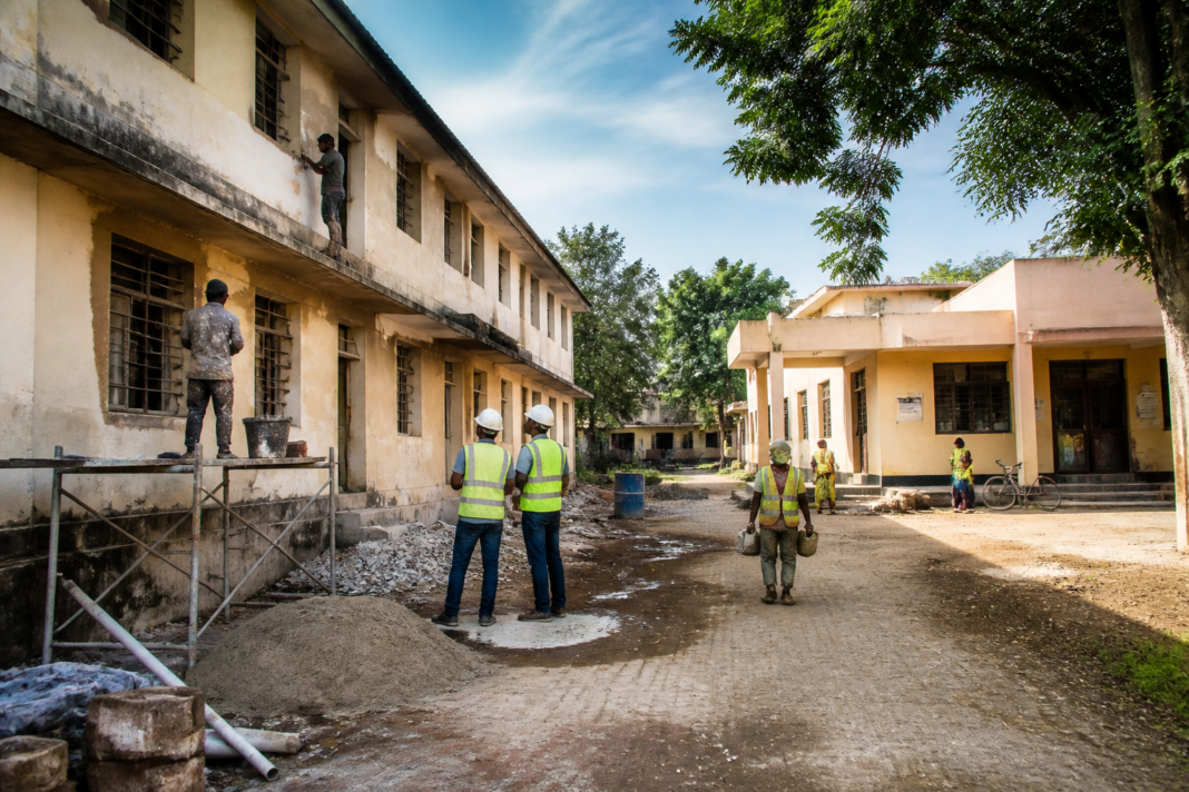 Maharashtra school infrastructure repair campaign covering a public school building