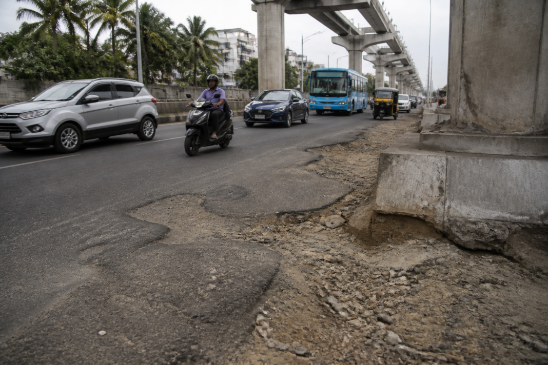 Kochi SA Road bumps near Metro pile caps on the Sahodaran Ayyappan Road corridor