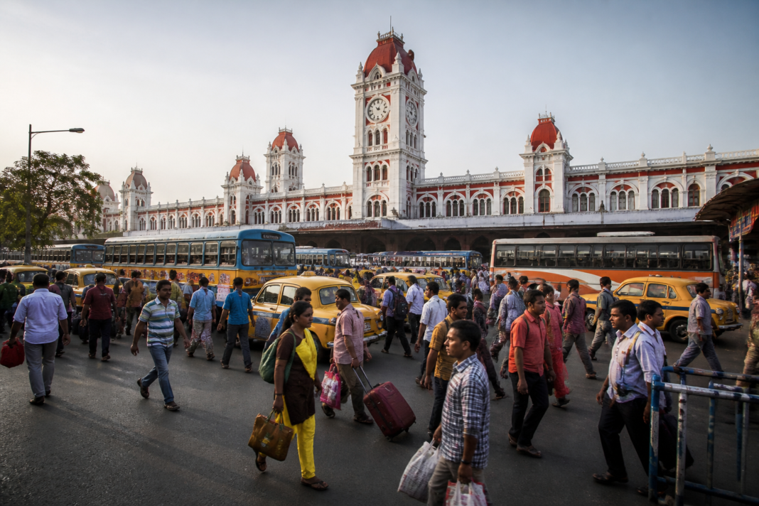 Howrah station multimodal transport planning involving rail, buses, metro, taxis and ferry services