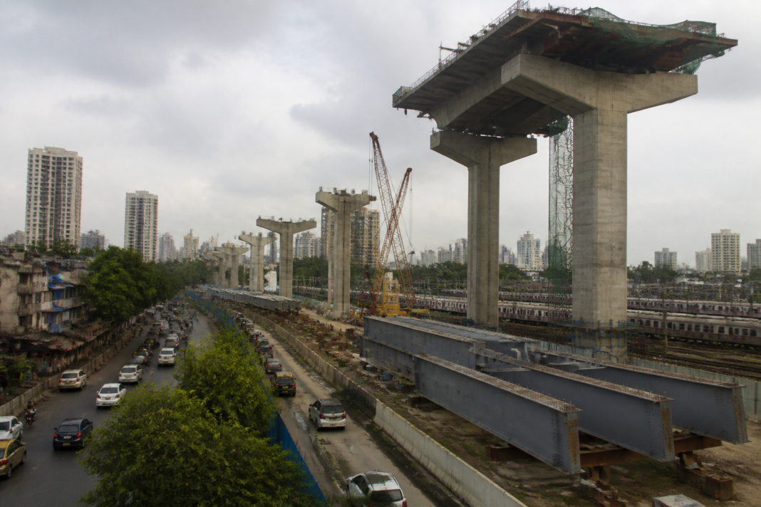 Sewri-Worli connector construction over Mumbai railway tracks