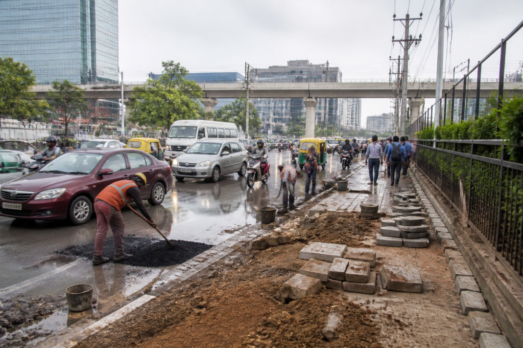Varthur road works in Bengaluru with potholes, road repairs and urban traffic near ITPL Main Road