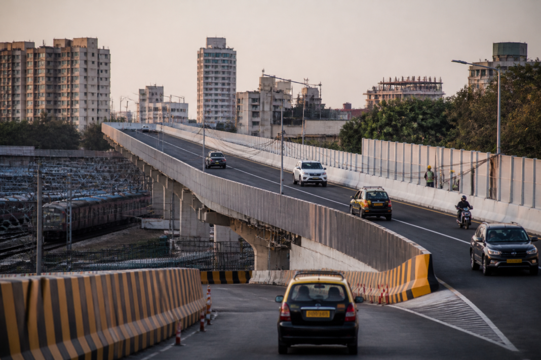 Vidyavihar flyover linking Mumbai's eastern and western roads near the railway station