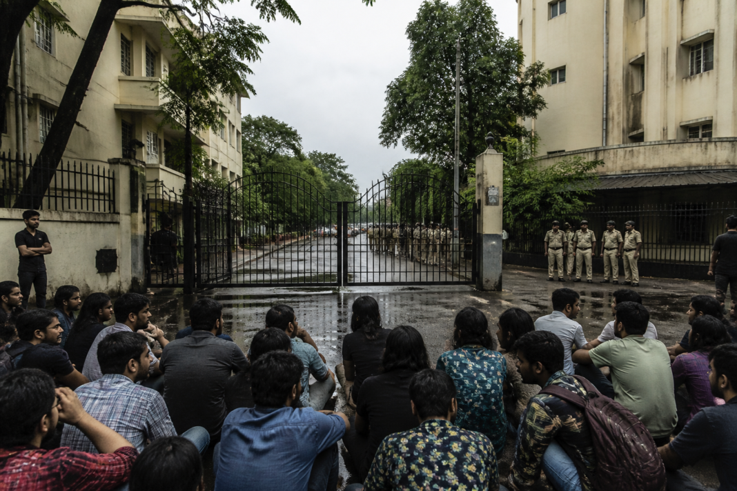 SRFTI class boycott protest near the institute campus in Kolkata