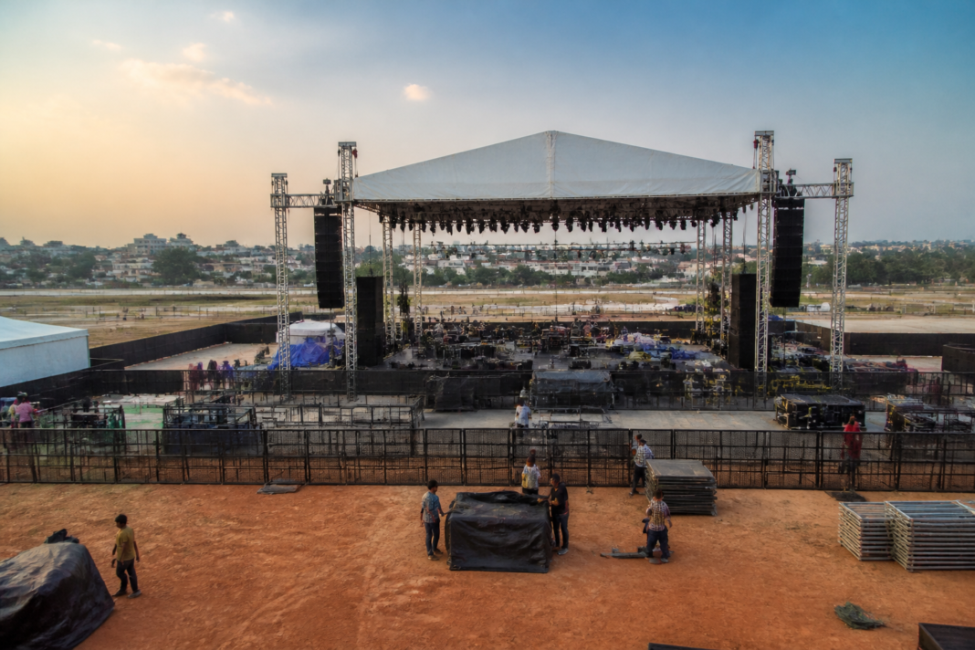 Mysuru Yuva Dasara concert venue being prepared near Uttanahalli