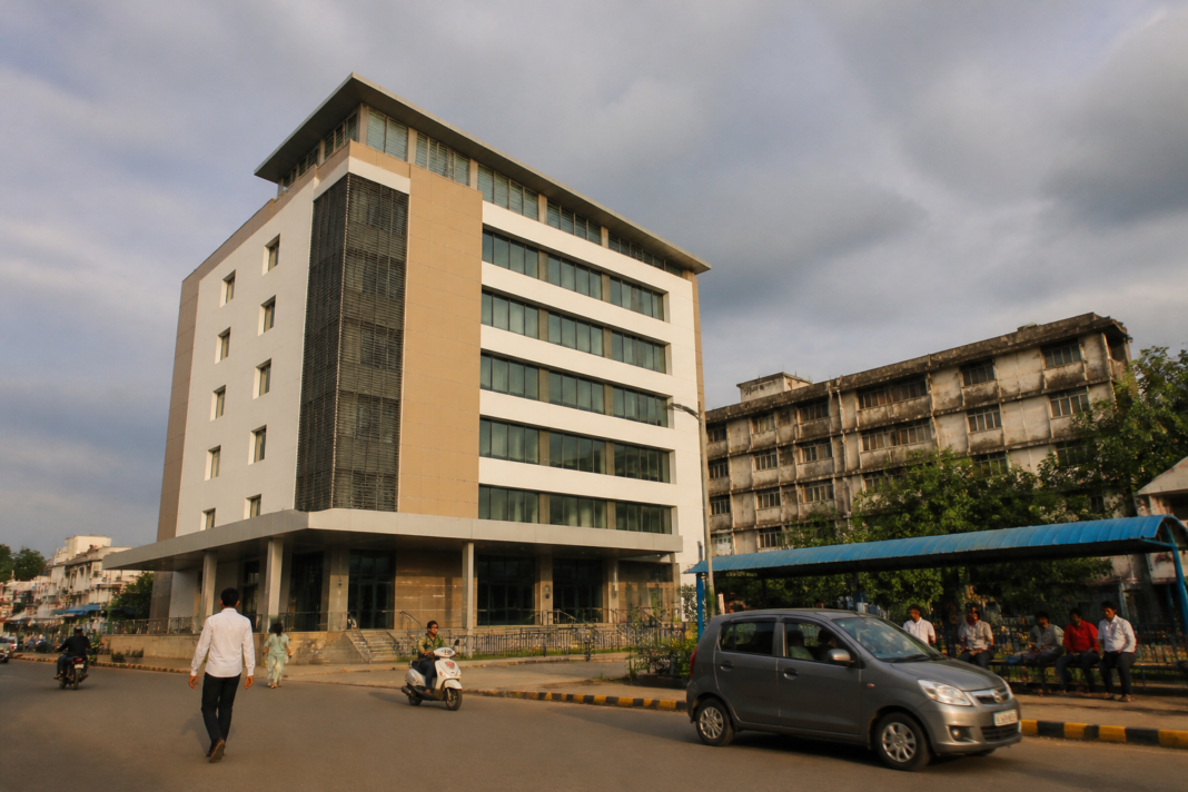 Maharashtra Warehousing Corporation Pune office building near the Market Yard